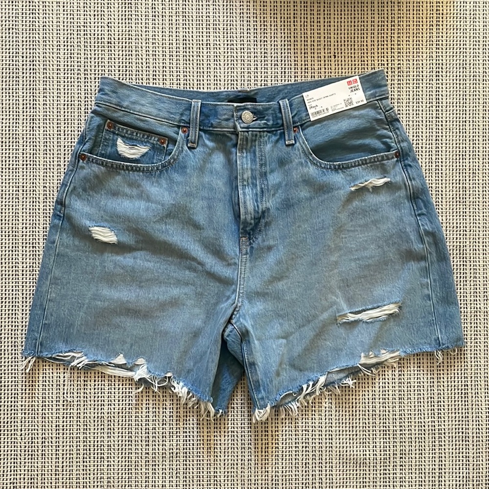 Uniqlo Women baggy denim shorts - high rise